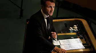 Френски прокурори претърсват офиси на партията на Макрон