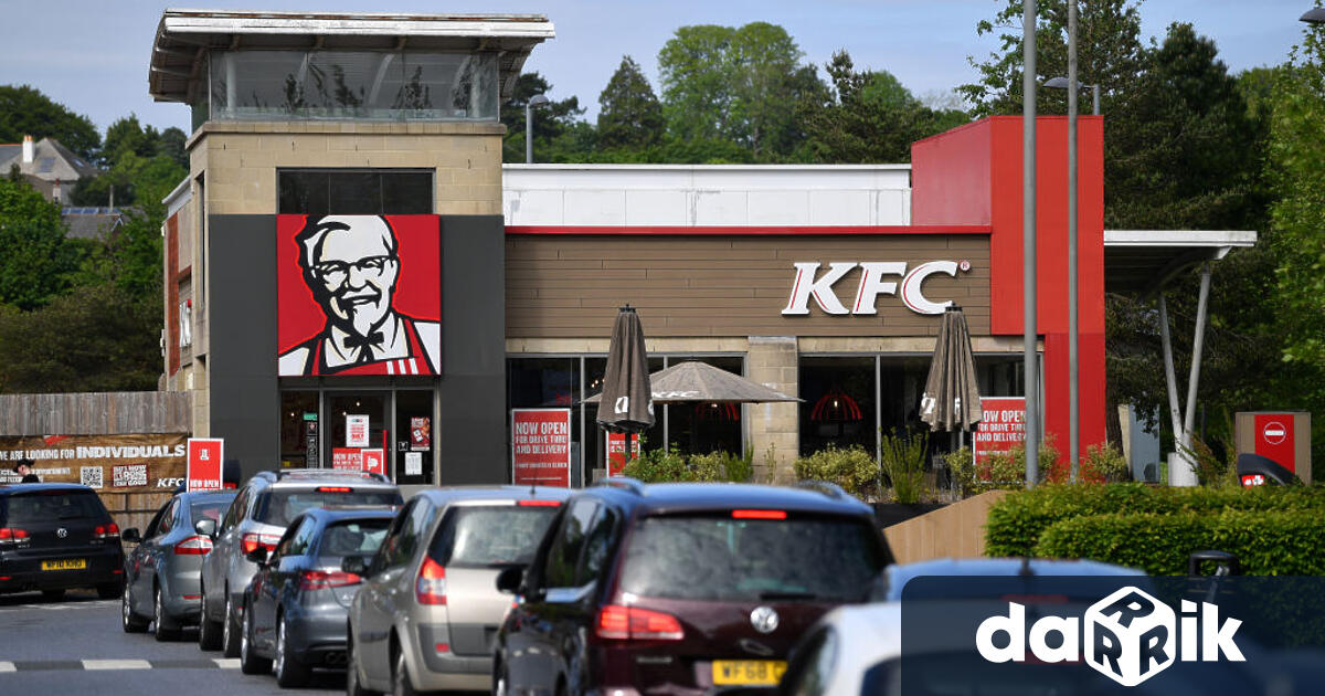 Служител на KFC в Сейнт Луис е бил хоспитализиран, след