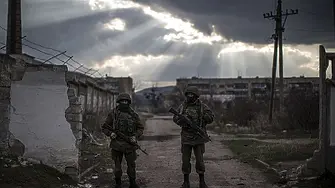 „Идваш с нас, иначе ще те убием“. Руски войници принуждавани да се бият в Украйна