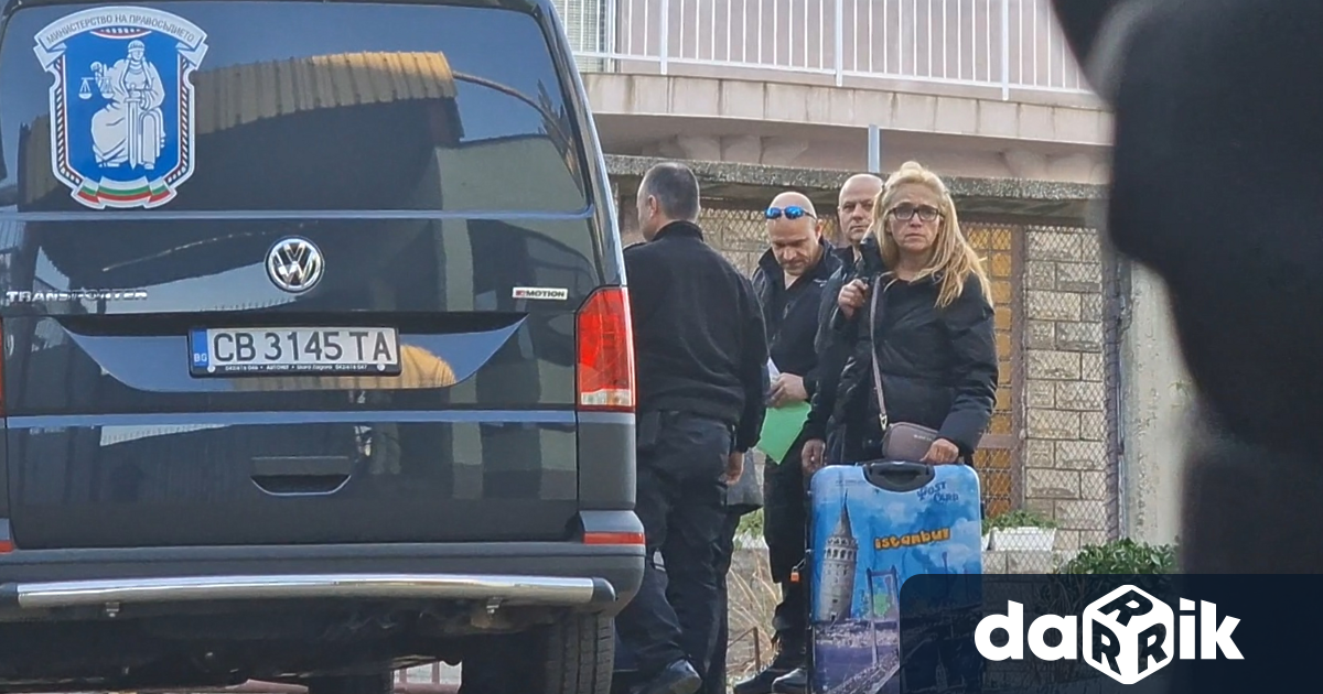 На фейсбук профила на бившия кмет на Младост Десислава Иванчева,