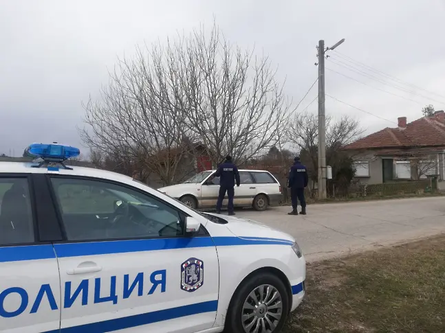 Ръчни гранати, оръжие и други боеприпаси откриха в имот в Червен бряг