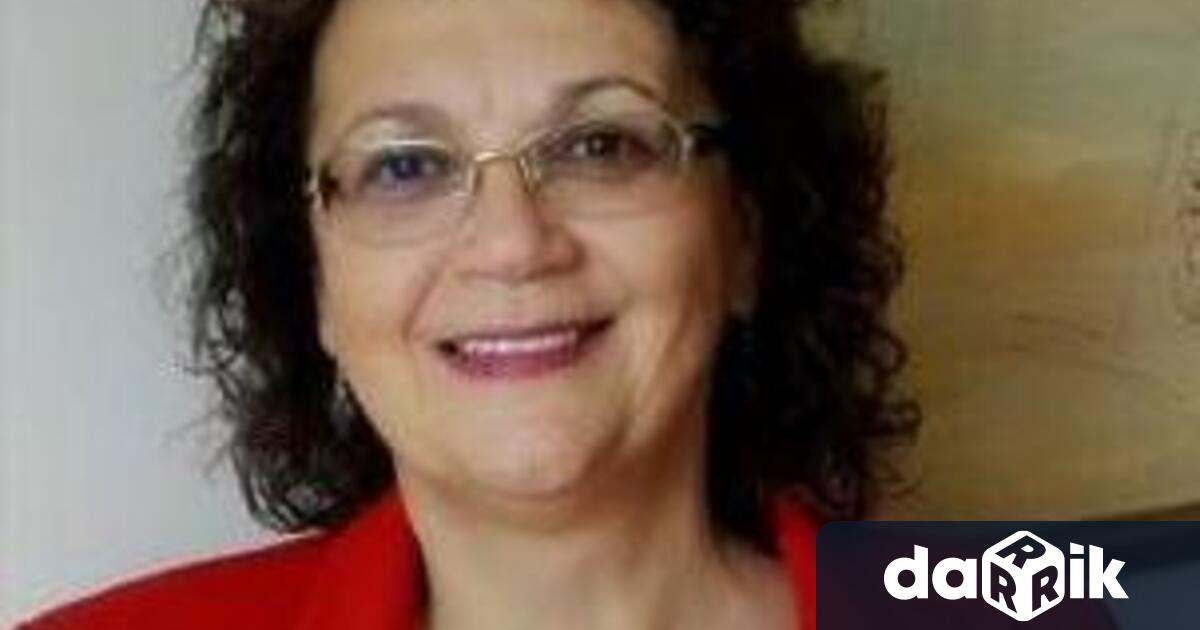 Родена е на 8 август 1958 г. в град София.