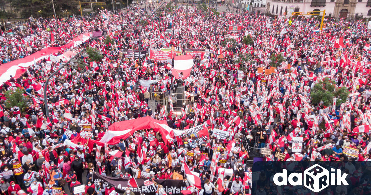 Броят на загиналите в Перу нарасна до 8 души в