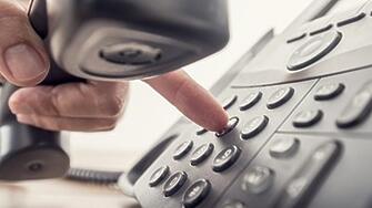 Служители на РУ Монтана издирват извършител на телефонна измама На 13 12 2022