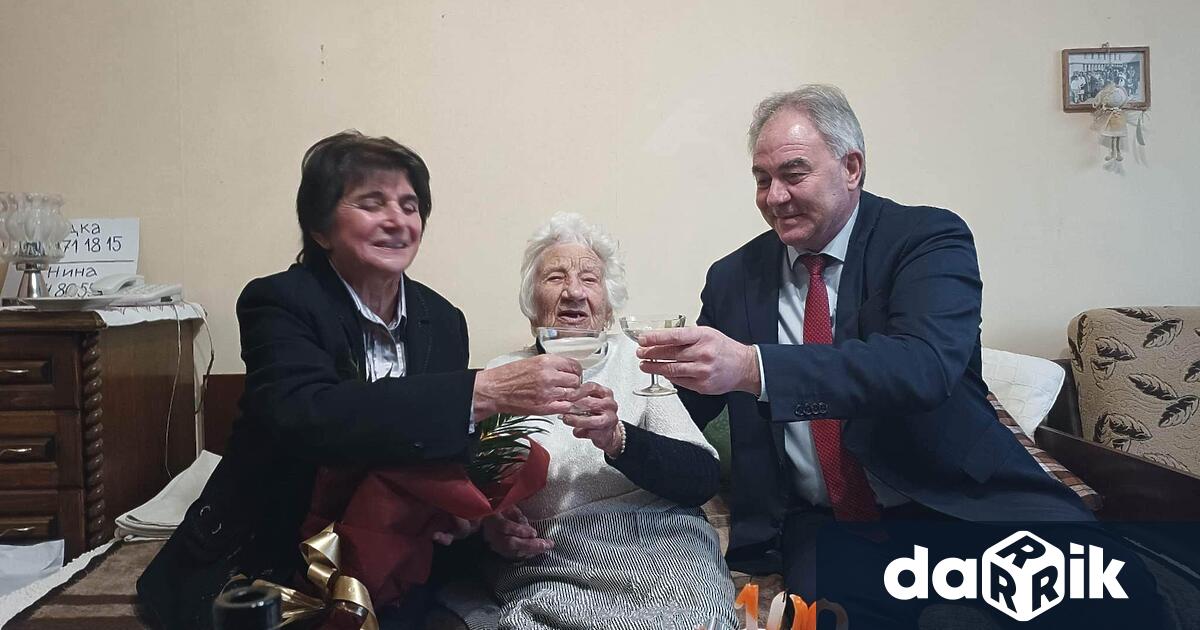 Своя 100-годишен юбилей посрещна навръх Игнажден плевенчанката Маргарита Гешева. Тя