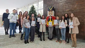 Наградиха най-добрите есеисти в Добрич