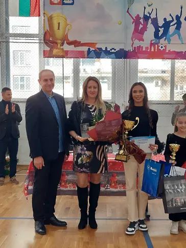 Валентин Крумов и Рая  Сръндева  са Спортист №1 на Кюстендил 