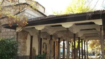 Съдът върна Куршум джамия на Община Карлово