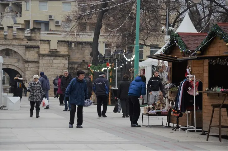 Започна Коледният базар във Видин