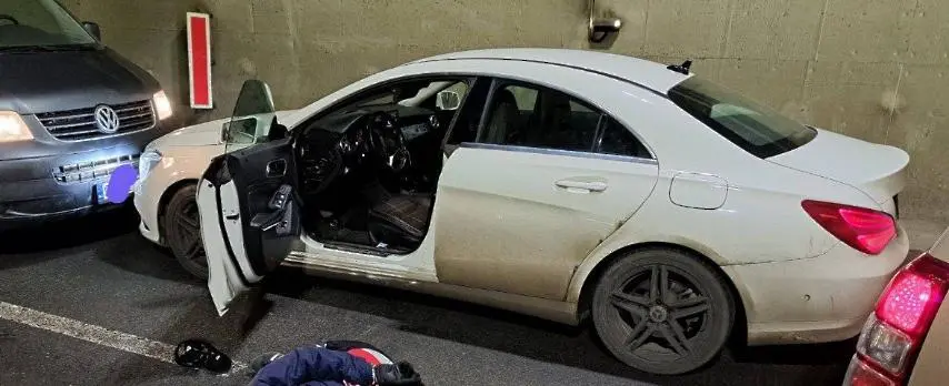 Двама варненци задържани за кражба на скъпа кола