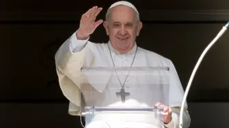 Папа Франциск осъди „безсмислената война“ в Украйна