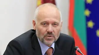Тагарев: Българската помощ за Украйна не е достатъчна като обем