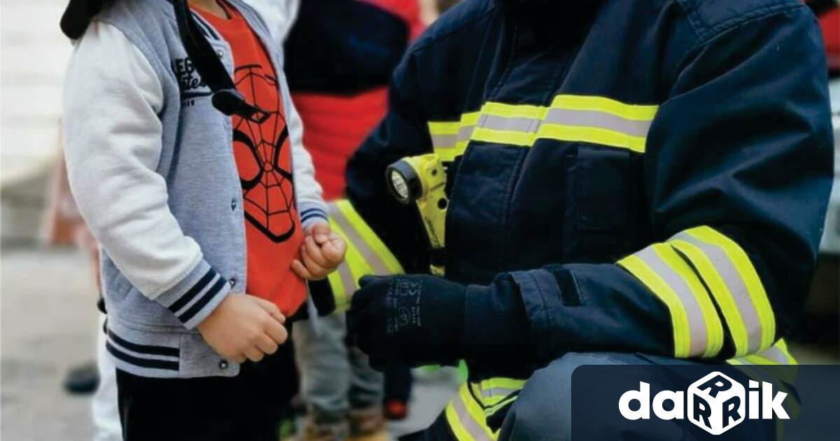 Със 198 спасени човешки живота пловдивските пожарникари изпратиха 2022 През