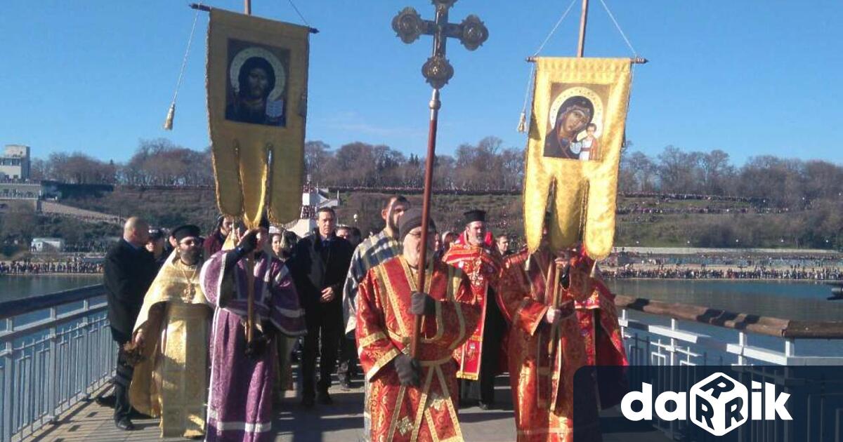 В 08.30 часа на 6 януари в Бургас започват честванията