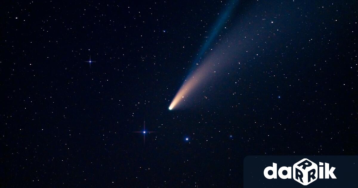 Новата година започва с посетител от миналото - комета, която