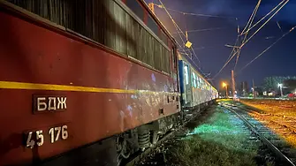 Пожар избухна в локомотива на бързия влак Варна-София 