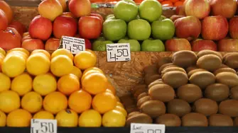 Цените на храните на едро са скочили с близо 52% за година