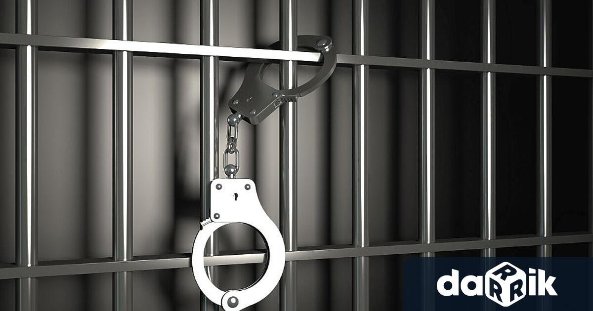 Полицията задържа криминално проявен мъж за притежание на наркотици На 12 01 2023г