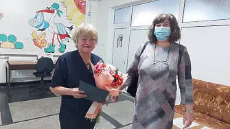 Община Видин с подаръци за Oтделението по акушерство и гинекология за Деня на родилната помощ