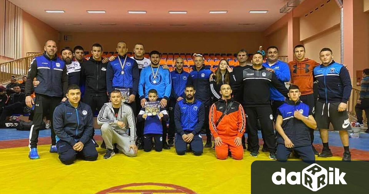 Борците в свободния стил от СКБ Черноморец завоюваха два медала