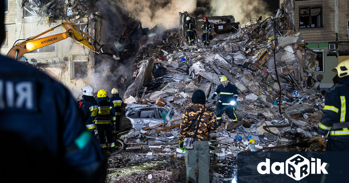 Спасителните работници откриха тази сутрин тялото на дете сред развалините