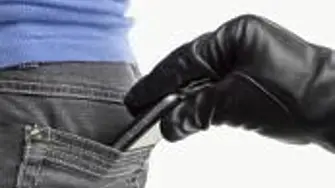 Полицията във Враца  издирва крадец на мобилен телефон 