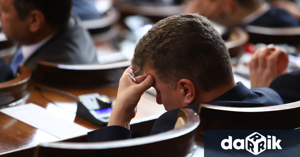 Възможността с третия проучвателен мандат да бъде съставен редовен кабинет