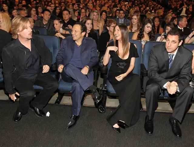Дейвид Спейд, Роб Шнайдер, Адам Сандлър и Джаки Сандлър на наградите People's Choice Awards, 2011 г. в Лос Анджелис, Калифорния.