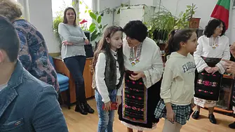 Инициативата „С любов към баба“ в град Левски