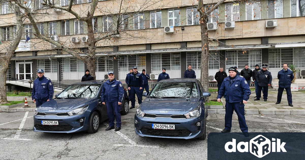 Автопаркът на сливенската полиция бе допълнен с два нови леки