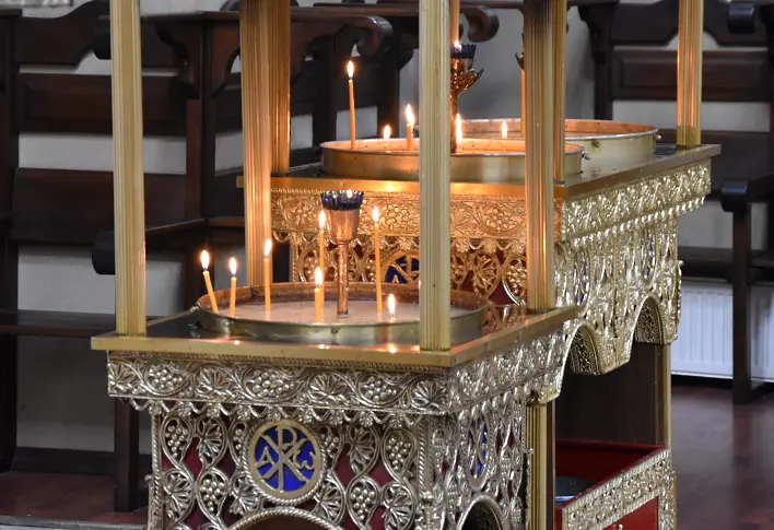 Православната църква почита пренасянето мощите на свети Игнатий Богоносец