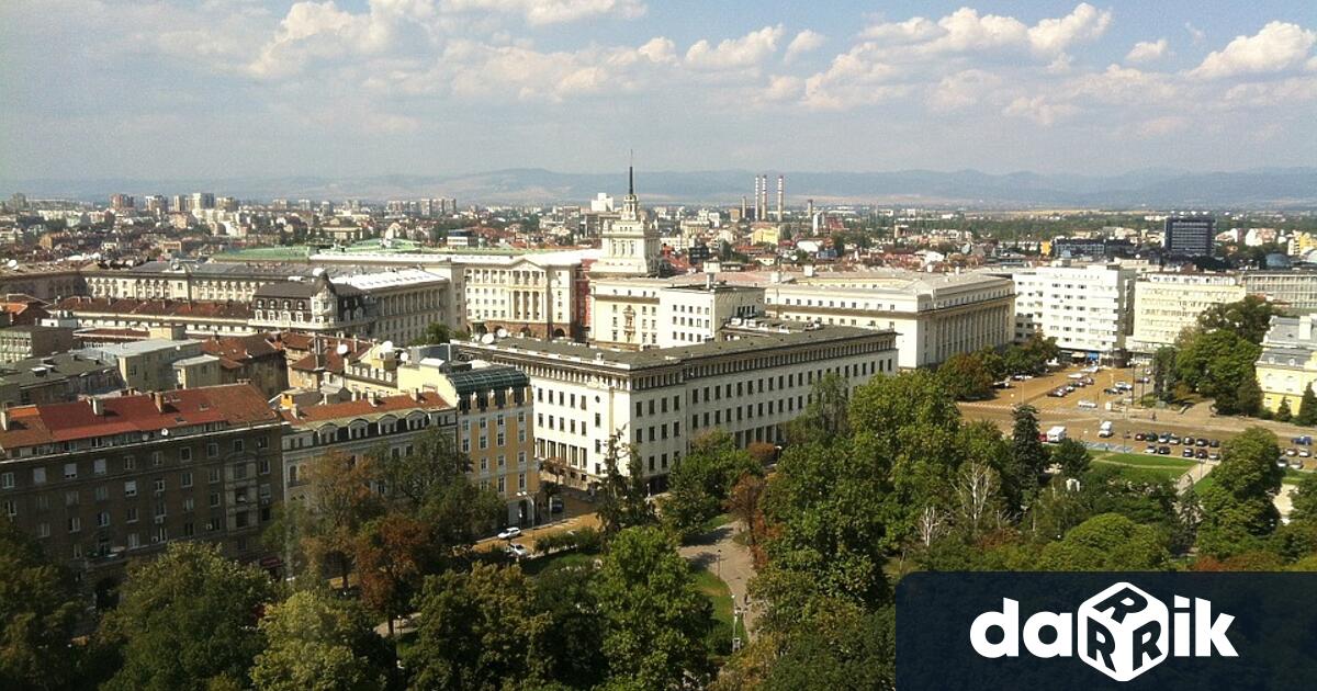 Близо 43% от икономиката на България е в София, изпреварвайки