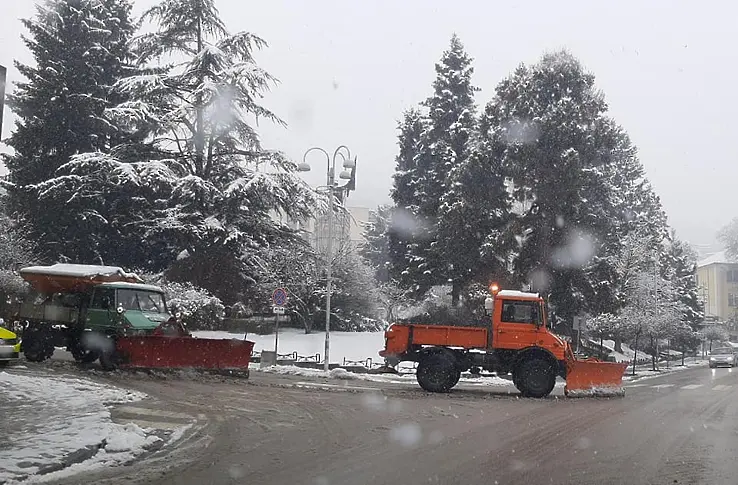 Пътищата в Пазарджишко са заснежени, но без затворени участъци