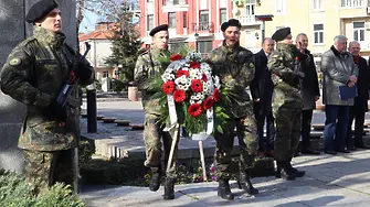 Пловдивчани почетоха 169-та годишнина от рождението на Стефан Стамболов