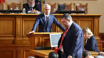 Костадинов погасил за година кредити, надвишаващи доходите му като депутат