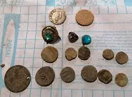 Полицията откри артефакти в частен дом в мездренско село 