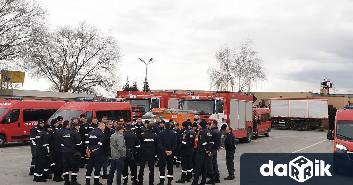Още 27 доброволци от Пловдив заминават днес за Турция, за