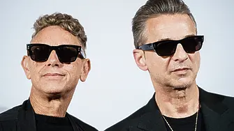 Depeche Mode пускат първата си песен след смъртта на основателя на групата Анди Флетчър