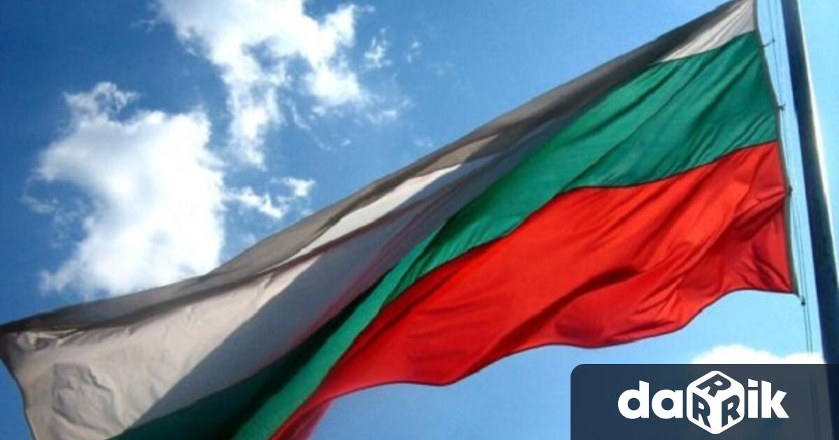 Националните флагове във Варна ще бъдат свалени днес наполовина в