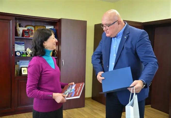 Кметът на Видин връчи поздравителни адреси на автори от региона, които създават книги за героичния дух и достолепието на града