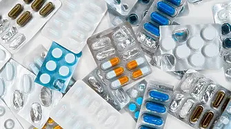Родители чакат с дни, докато аптеките приготвят антибиотици за децата им