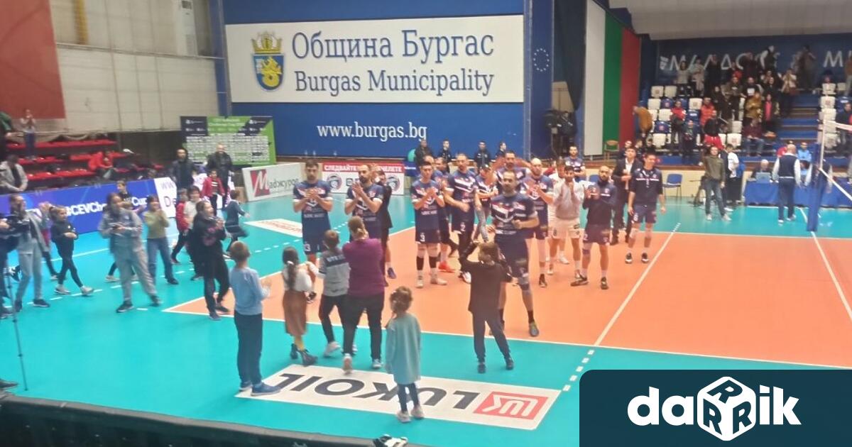 Бургаският мъжки волейболен отбор Дея Спорт ще зарадва своята публика