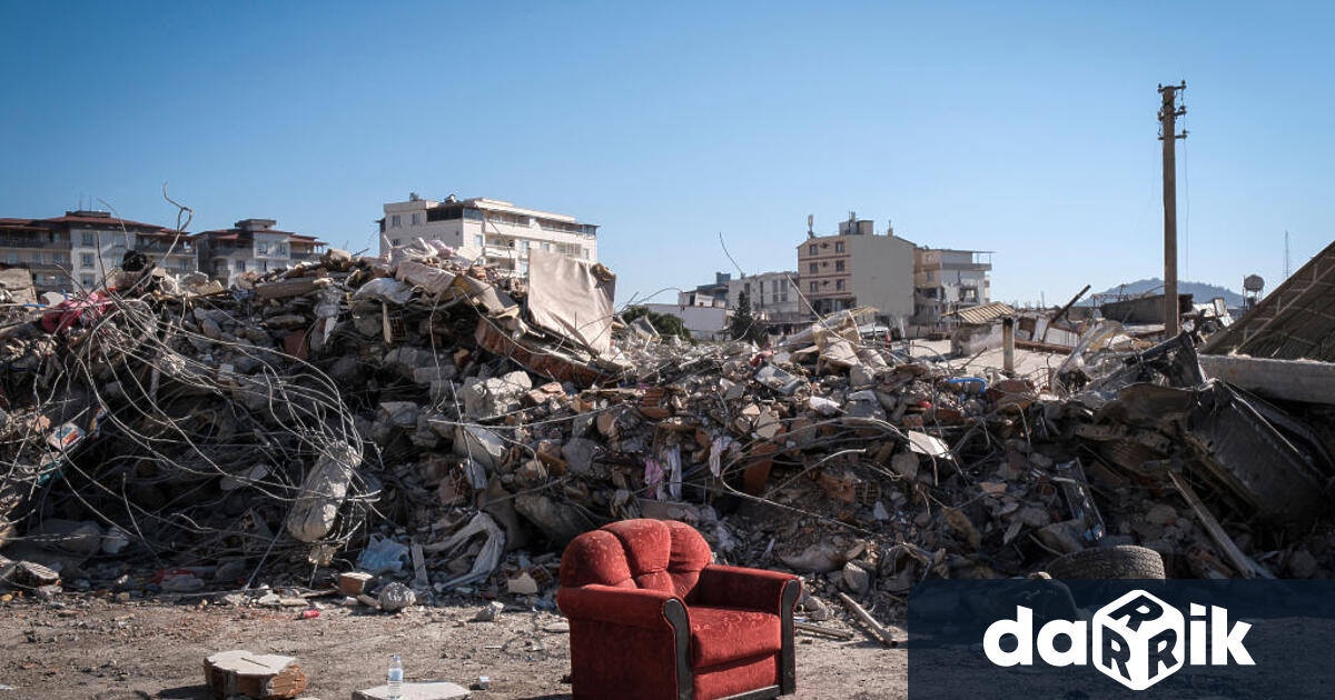 Експерти по сигурността предупреждават че измамници използват човешката трагедия след