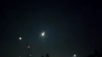 Метеор освети небето над Ламанша (видео)