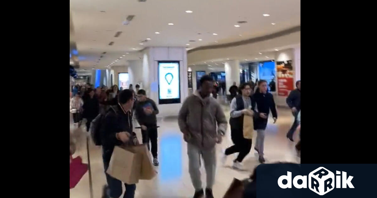 Масова паника в мол в Париж заради слух за терористична