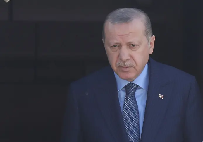 Ердоган обеща да потърси отговорност за жертвите от земетресенията
