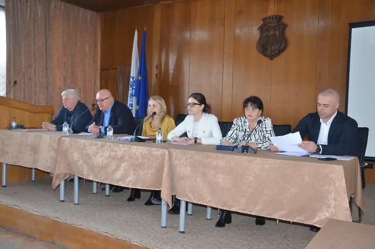 Обществено обсъждане на финасовите разчети на  Община Видин за новата година 