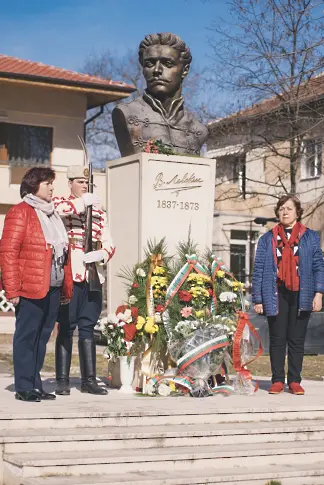 В Мездра почетоха паметта на Апостола на свободата Васил Левски