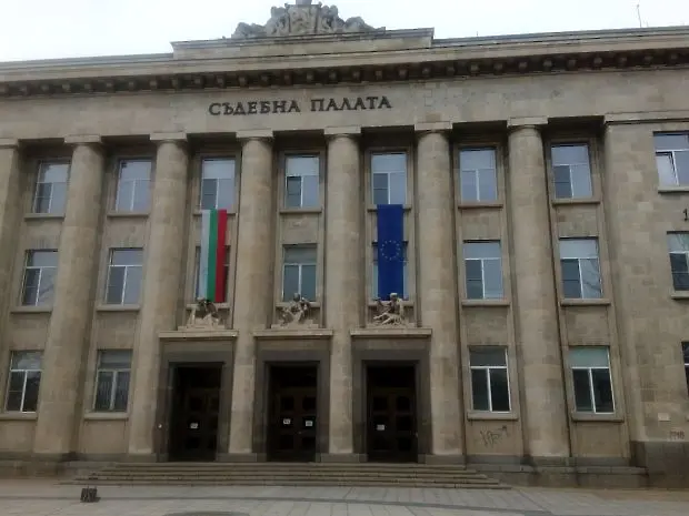 Окончателно 200 лв. глоба и 6 месеца лишаване от правоуправление за управление на нерегистрирано МПС