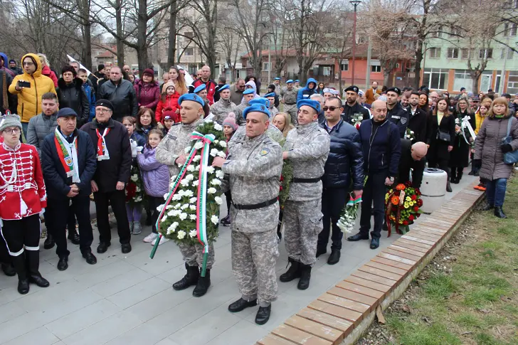Русенци отбелязаха 150 години от смъртта на Васил Левски